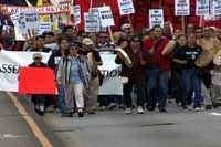 March across Bridge of Reconciliation