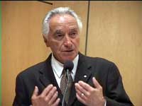 Mel Hurtig